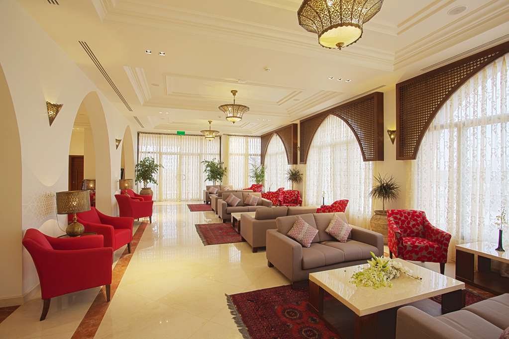 Golden Tulip Sharma Resort Интерьер фото