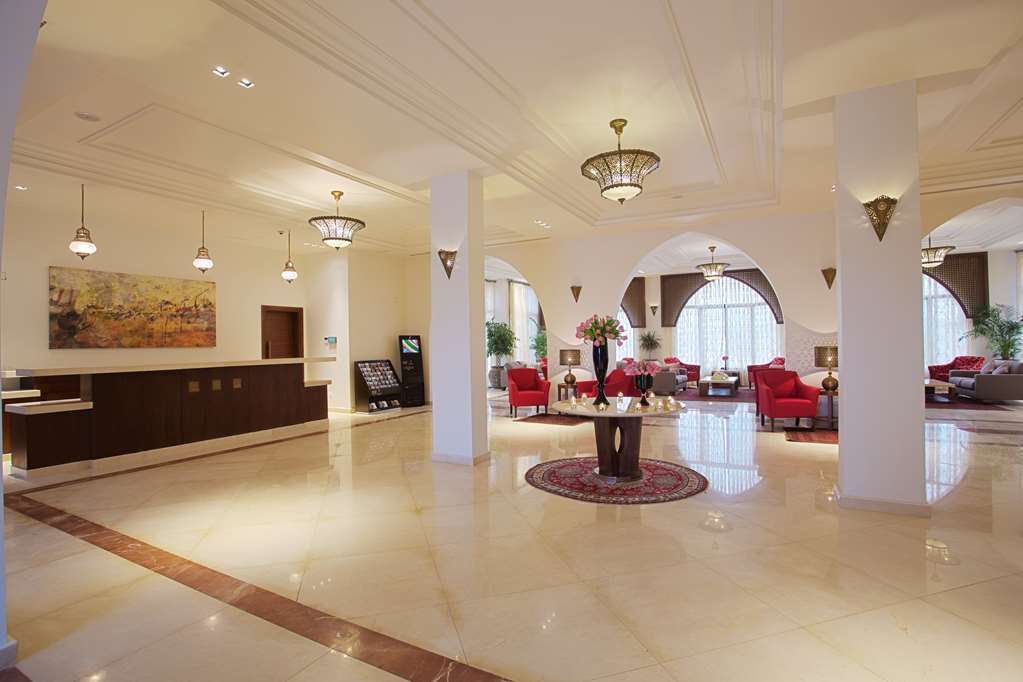 Golden Tulip Sharma Resort Интерьер фото